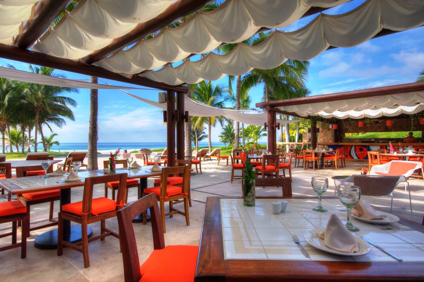 beach club restaurant